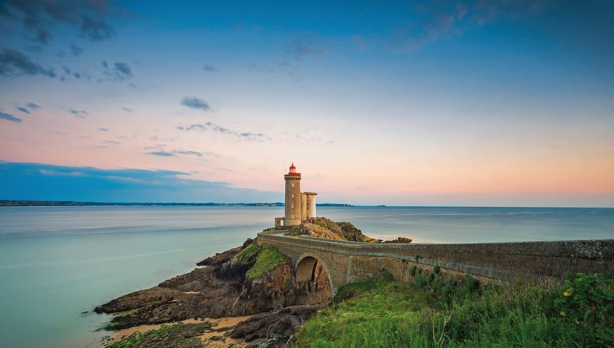 Coastlines like works of art