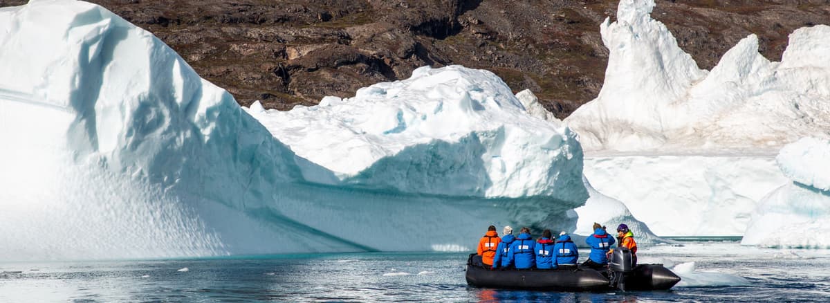 Expedition Svalbard circumnavigation and north-east Greenland - characteristic images from the far north