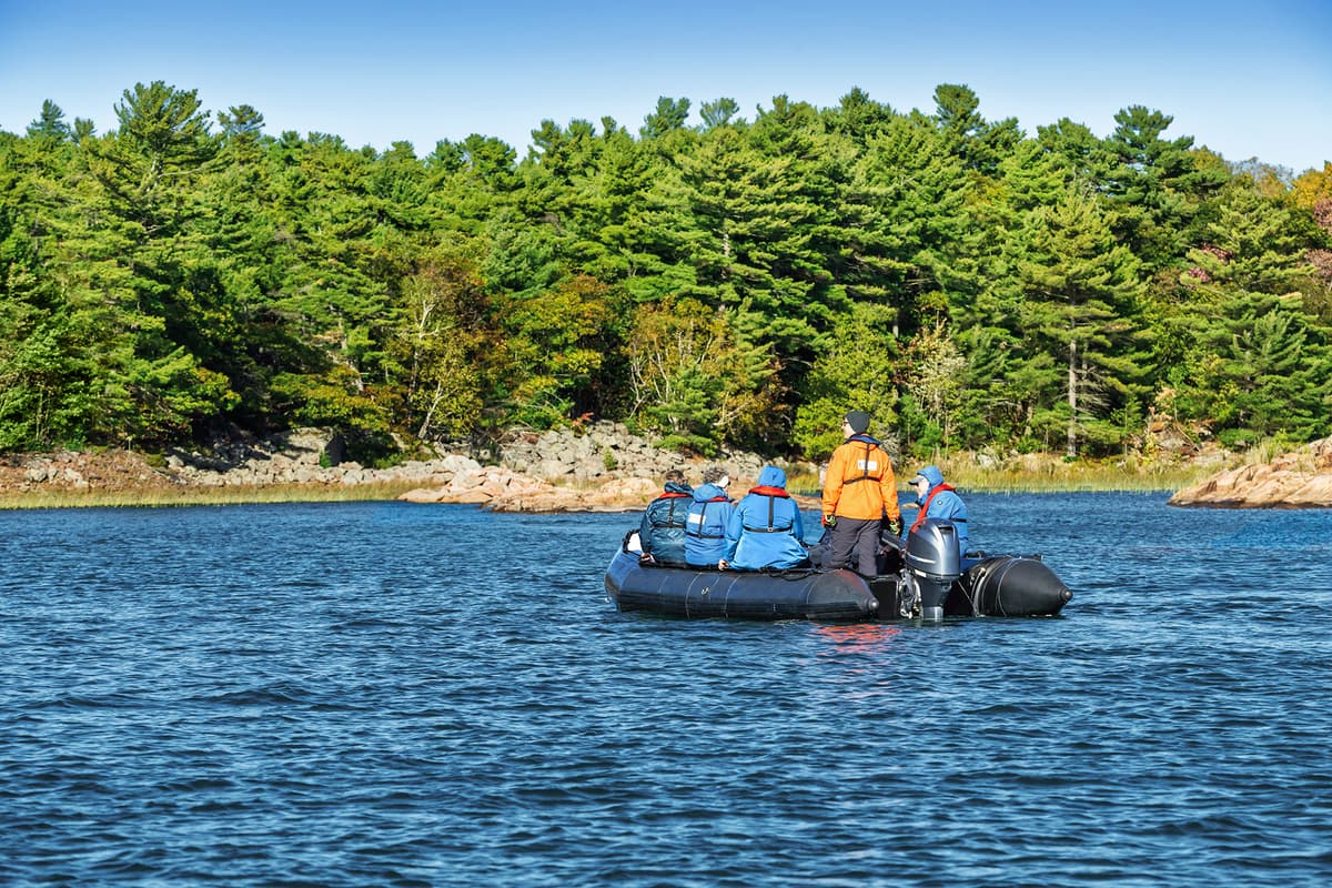 Great Lakes: deep blue in the endless expanse
