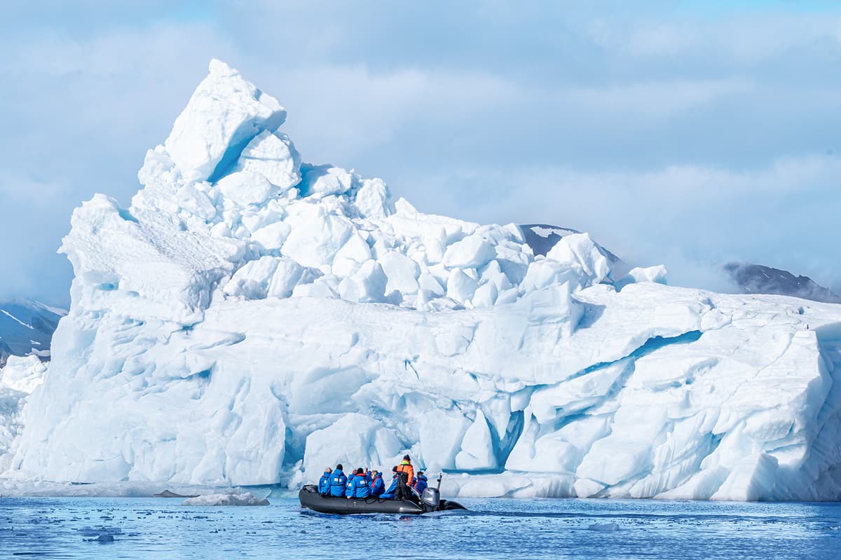 Expedition Svalbard circumnavigation: our explorers’ classic