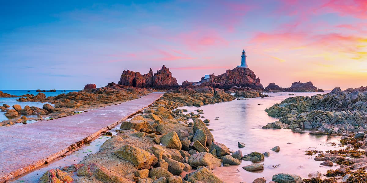 Azores and Channel Islands: from Atlantic wonderlands to rarities of nature up close