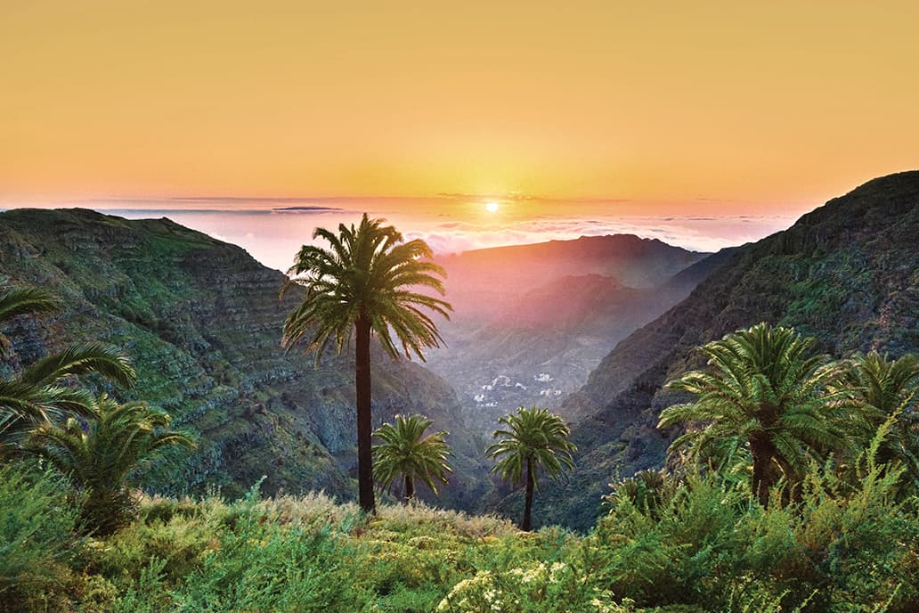Short cruise Gibraltar, Morocco and Madeira: two continents in a reflection of culture