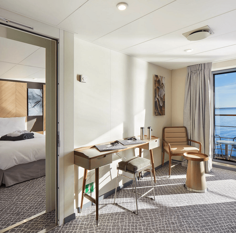 Deluxe Suite