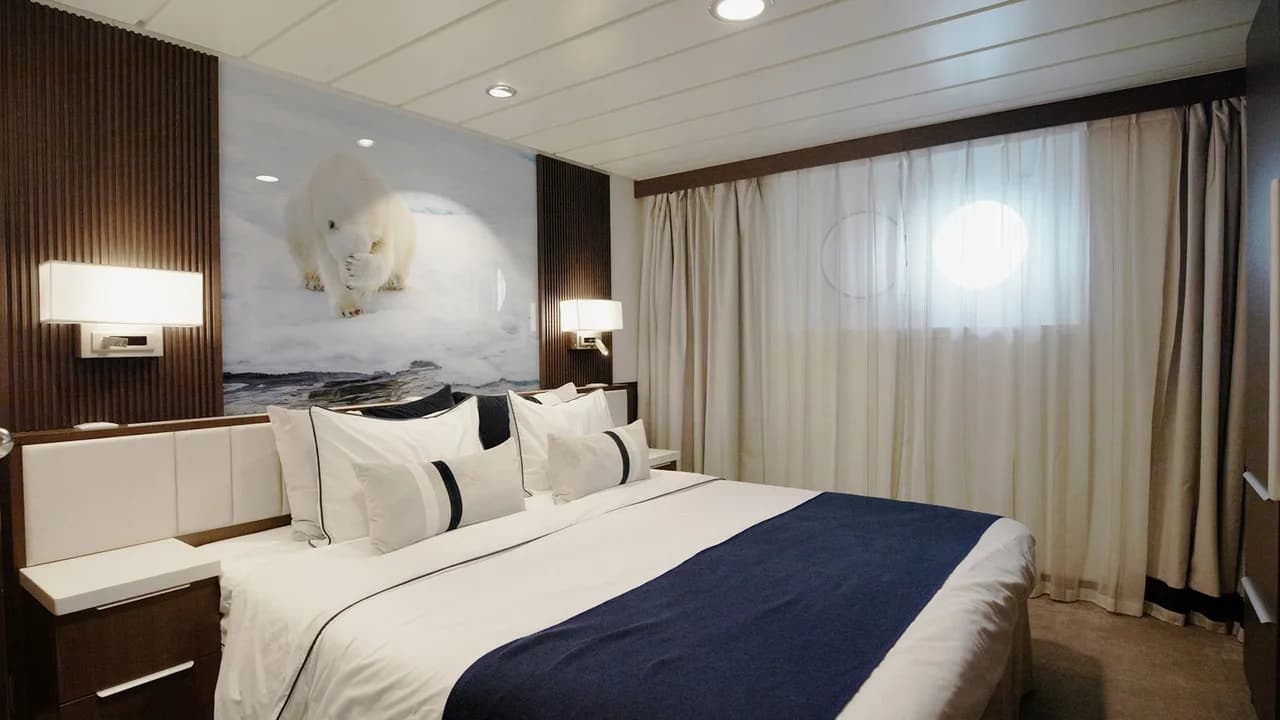 Aurora Stateroom Twin