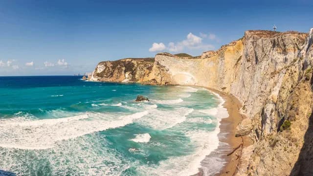 Iconic Coasts & Cliffs
