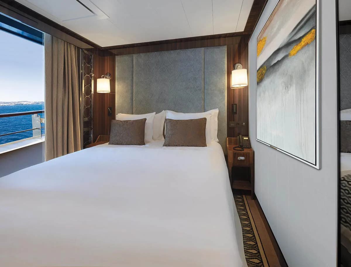 Deluxe Veranda Suite