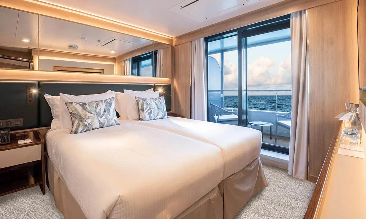 Deluxe Veranda Suite