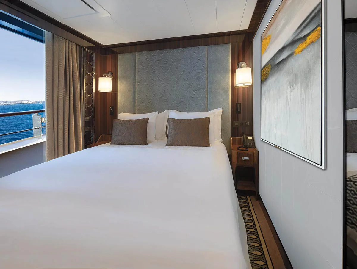 Deluxe Veranda Suite