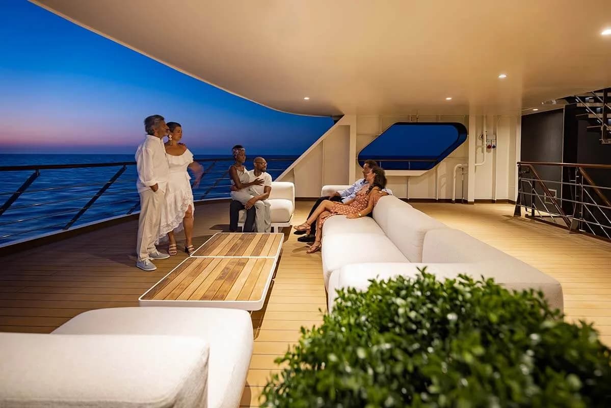 Zephyr Lounge