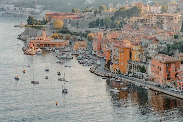 An Extended Journey of Lively Medinas, Baroque Beauty & Roman Legends