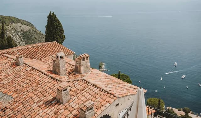 A Journey through French Coastal Glamour & Italian Masterpieces