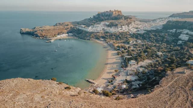 A Grand Journey through Storied Streets, Legendary Landmarks & Sunlit Vistas