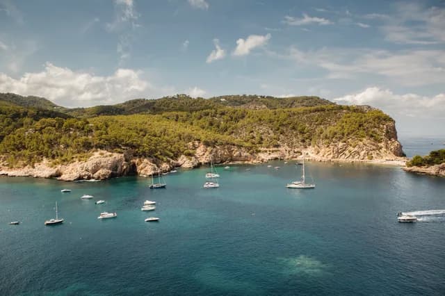 An Extended Journey of Bohemian Islands & Artistic Cities