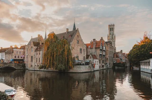 A Journey of Sunlit Fjords, Waterfalls & Historic Harbour Towns