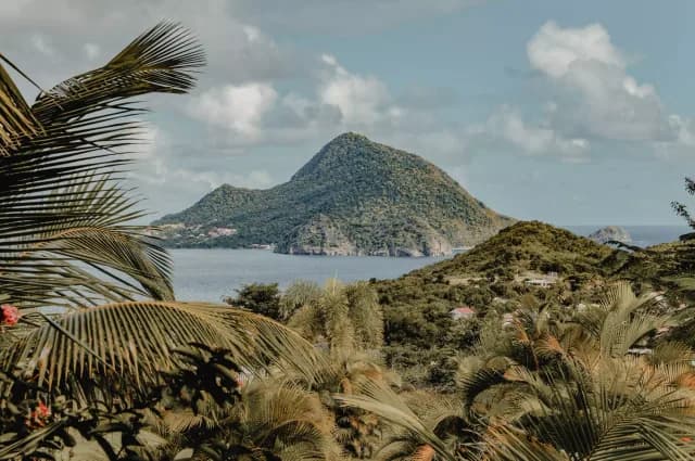An Extended Journey of Island Calm & Coastal Retreats