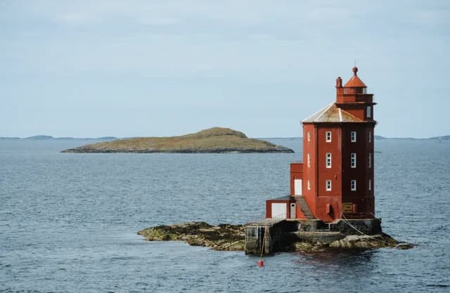 An Extended Journey through Gaelic Treasures, Wild Coastlines & Golden Beaches