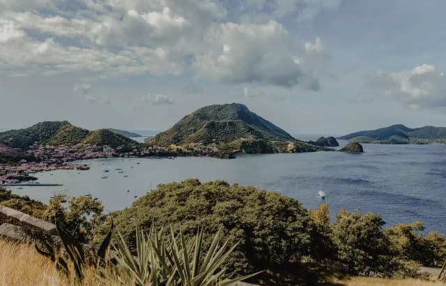 An Extended Journey through Ancient Marvels & Glittering Shores