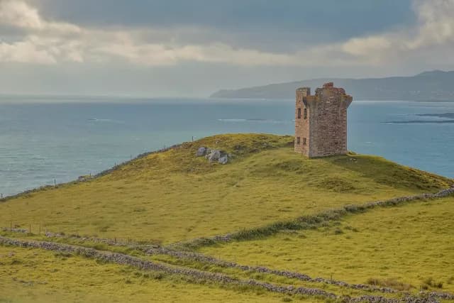 An Extended Journey of Canal Cities, Ancient Castles & Sun-Kissed Harbours
