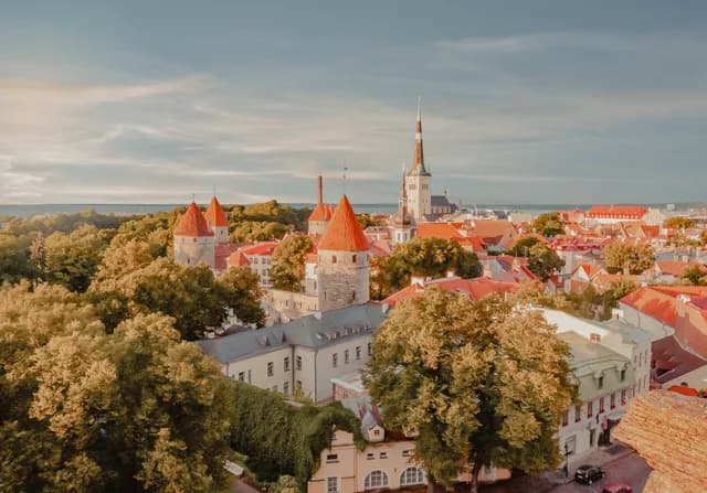 An Extended Journey of Historic Cities, Spectacular Coastlines & Timeless Vistas