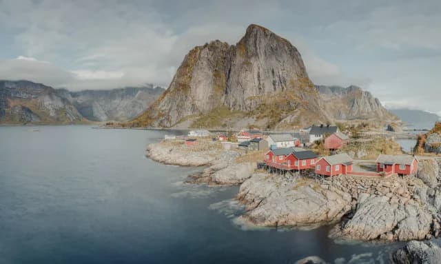 A Journey of Breathtaking Arctic Wilderness & Mystical Norwegian Scenery