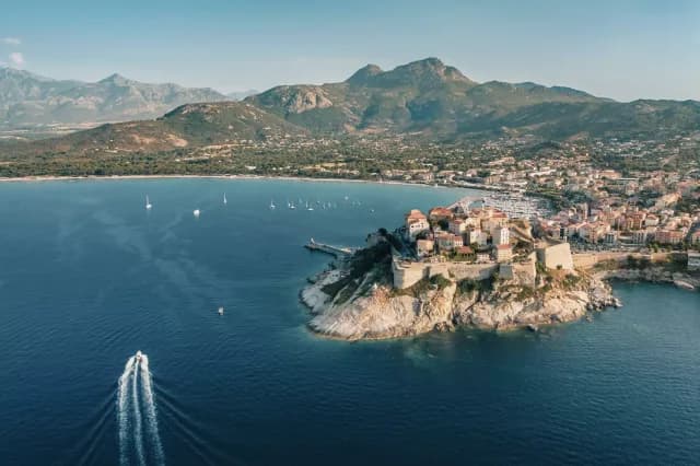 An Extended Journey through Riviera Glamour, Tuscan Elegance & Corsican Beauty