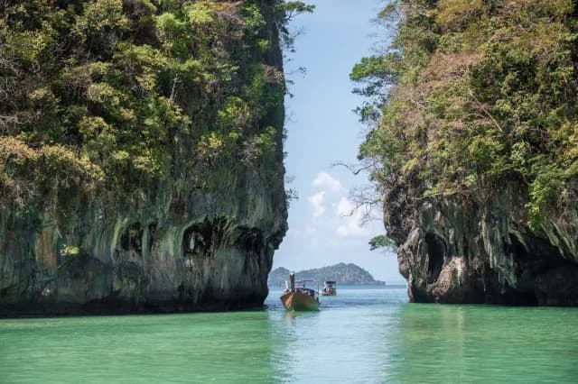 An Extended Journey from Singapore’s Lush Gardens to the Vibrant Cambodian Coast