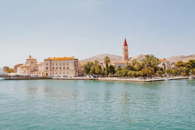 An Extended Journey of Cultural Icons, Coastal Splendour & Living History