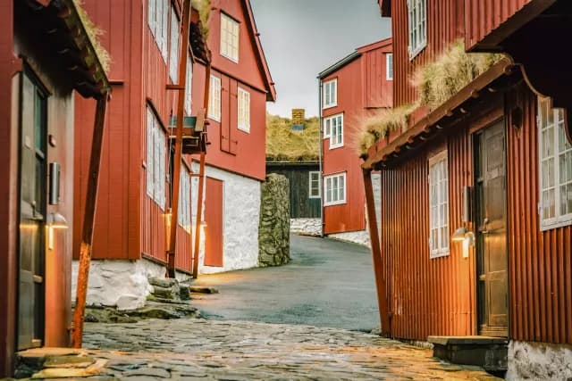 An Extended Journey of Wild Fjords, Glacial Lagoons & Gaelic Heritage