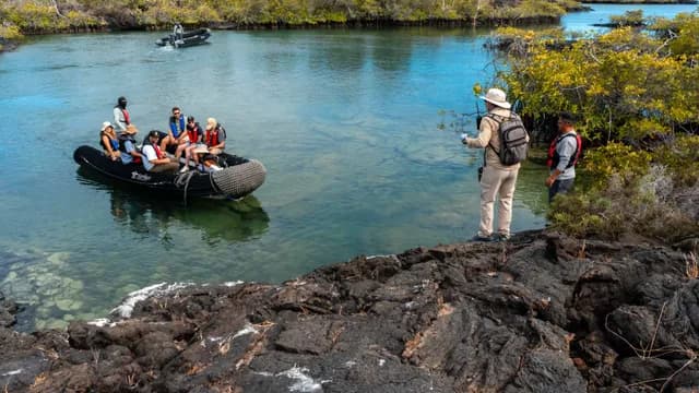 Galápagos Itinerary C · Galaxy Alya