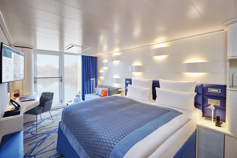 French Balcony Cabin