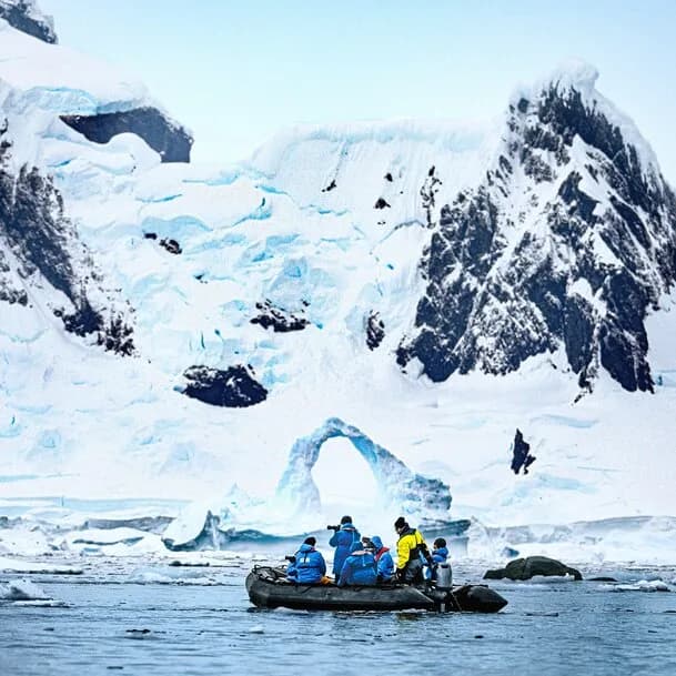 Expedition Antarctica from Cape to Cape (Christmas cruise): The ultimate adventure between two continents
