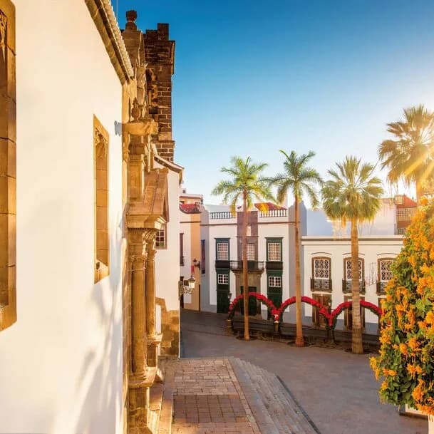 Amidst island idylls and coastal charm
