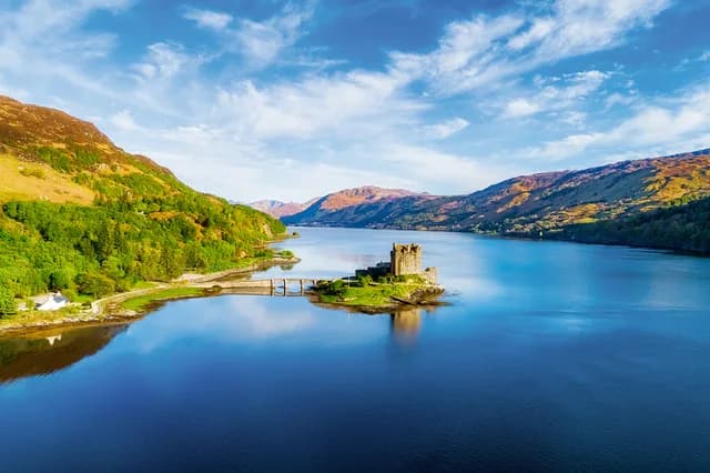 Circumnavigation of Great Britain: British Isles for insiders