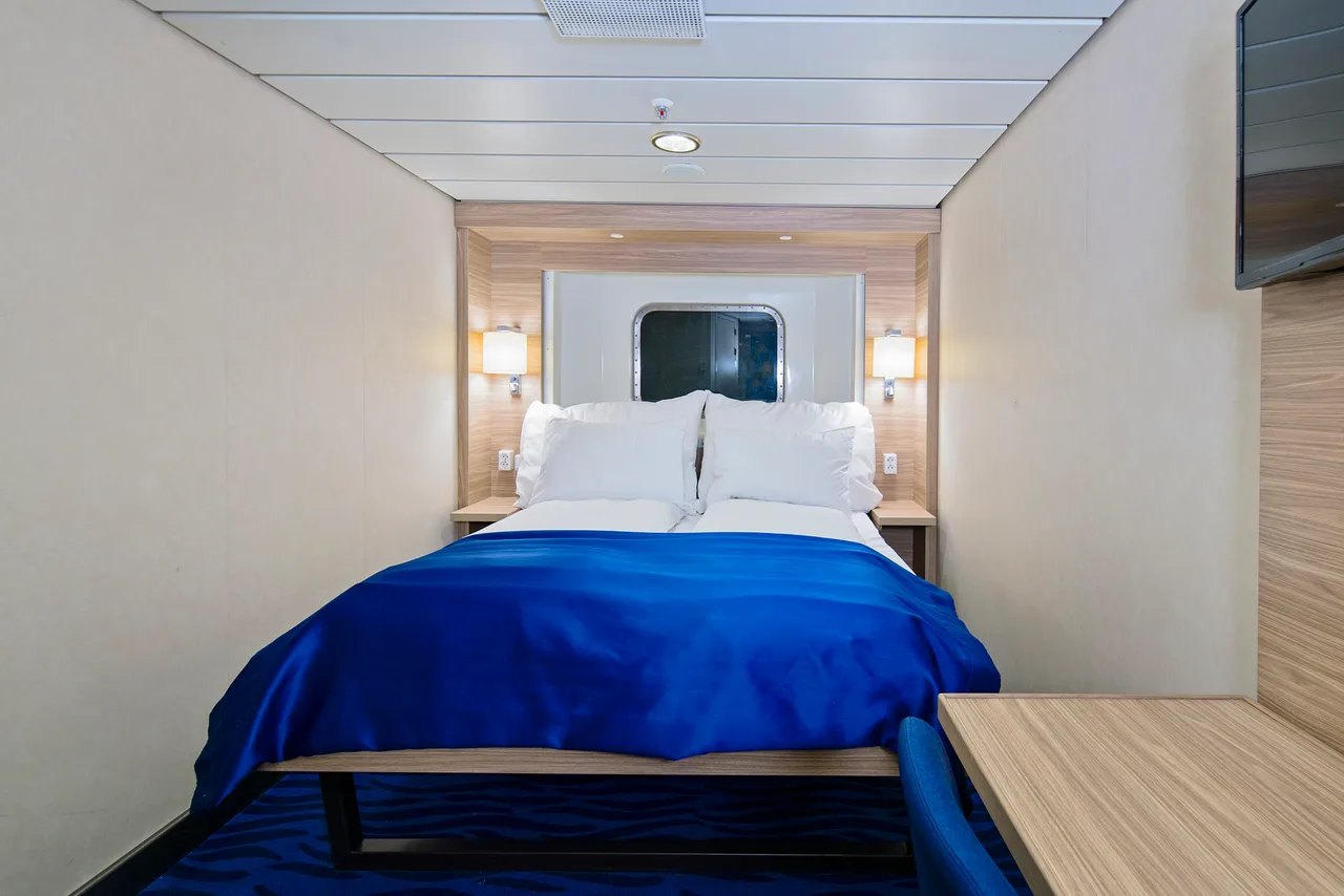 Double on lower deck with window