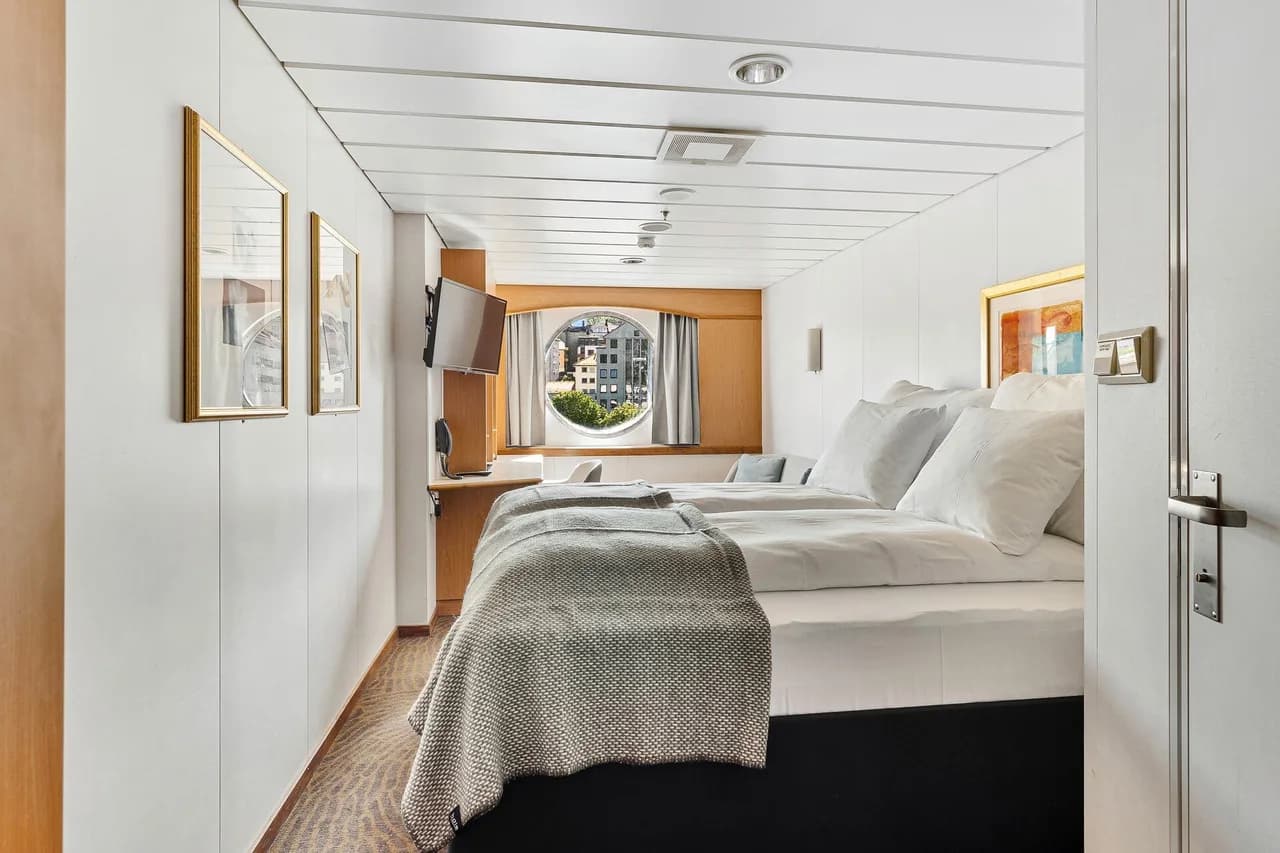 Mini Suite on middle deck