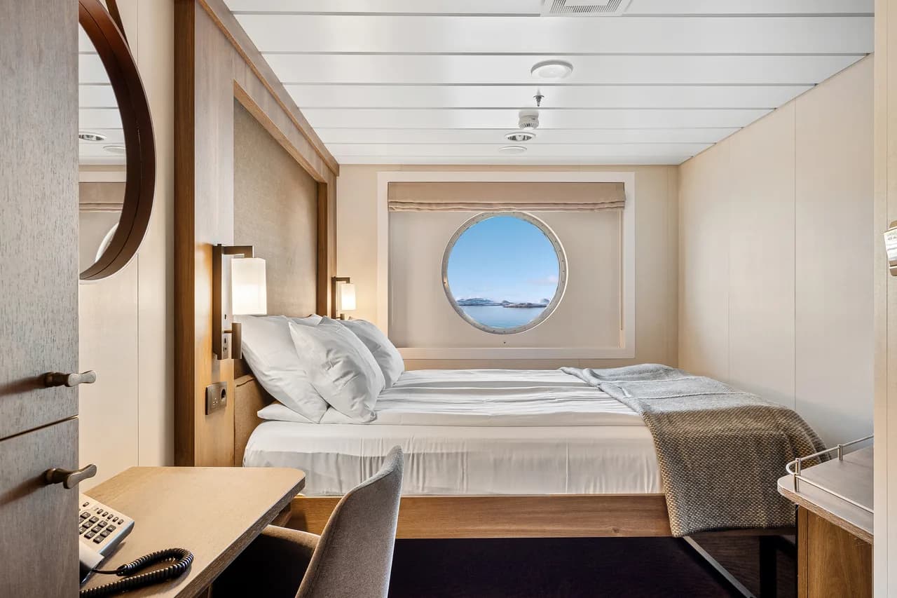 Double on promenade deck with window