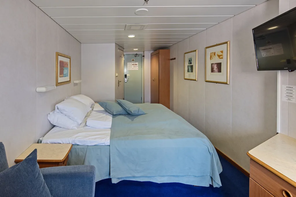 Mini Suite on middle deck
