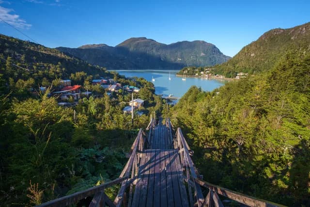 Chilean Fjords – Highlights of Patagonia