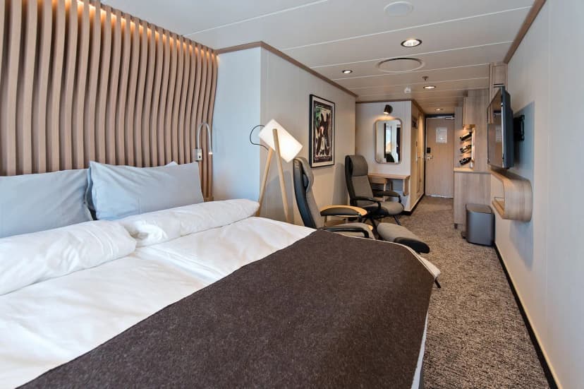 XTJ | Outside cabin with balcony
