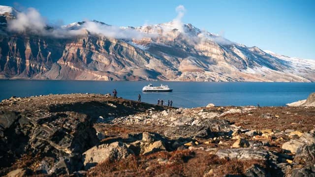 The Ultimate Fjord and National Park Expedition