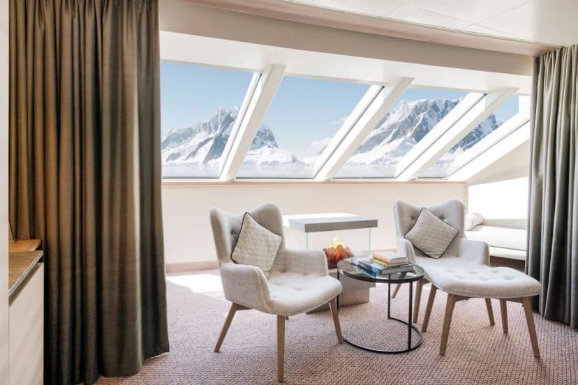 MF | Corner Suite