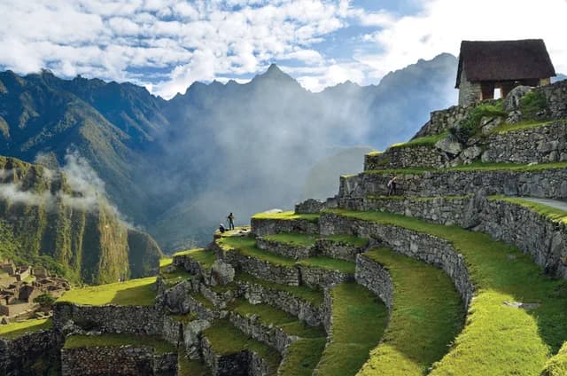 Peru and Galápagos Escape
