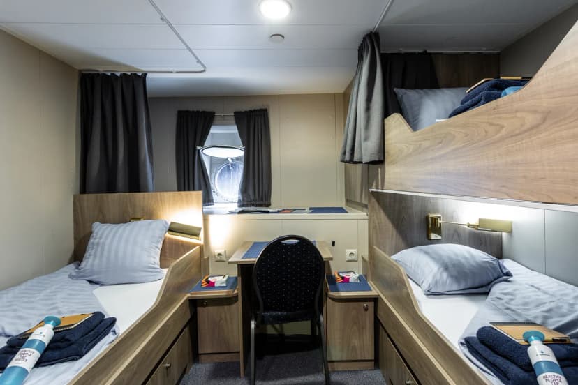 Triple Porthole