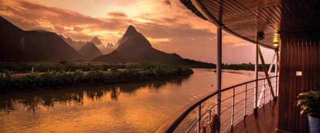 Land & River Cruise Tours