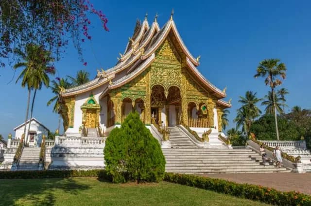 Best of Laos & Northern Thailand · Downstream