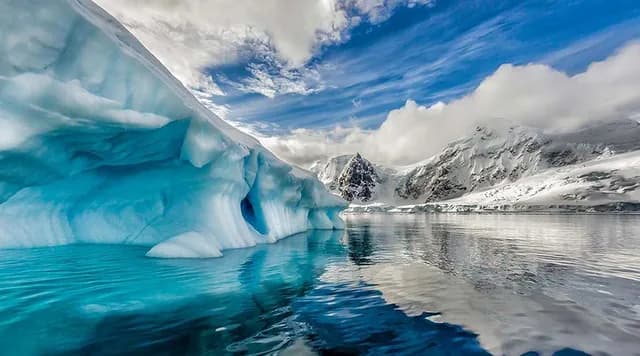 New Year's Antarctic Circle Crossing