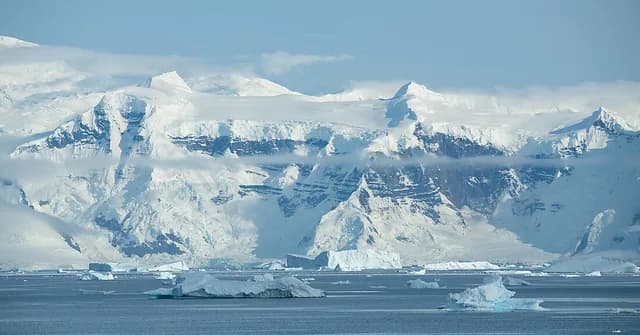 Antarctica Cruise with Woods Hole Oceanographic Institute I