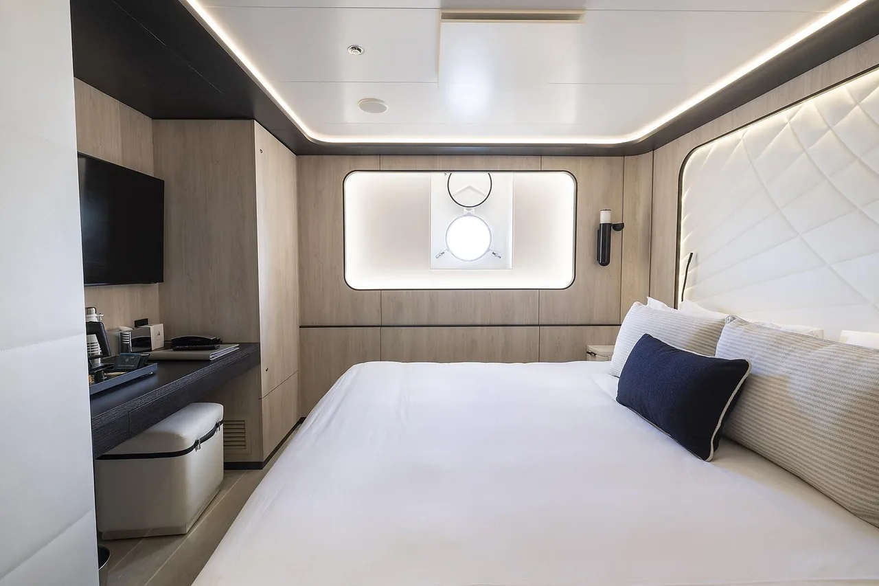 Window or Porthole Stateroom
