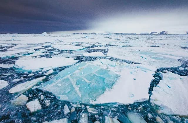 Navigating the Weddell Sea: A Polar Icebreaker Journey