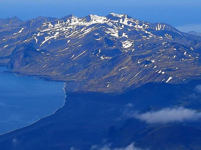 30-Day Svalbard Expedition, Iceland & Northeast Greenland